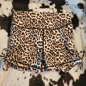 Zyia Leopard Brilliant Double Scrunchy Hustle Short